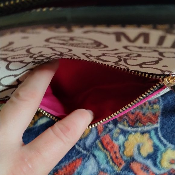 Dooney&Bourke Mini Mouse bucket bag - Picture 7 of 16